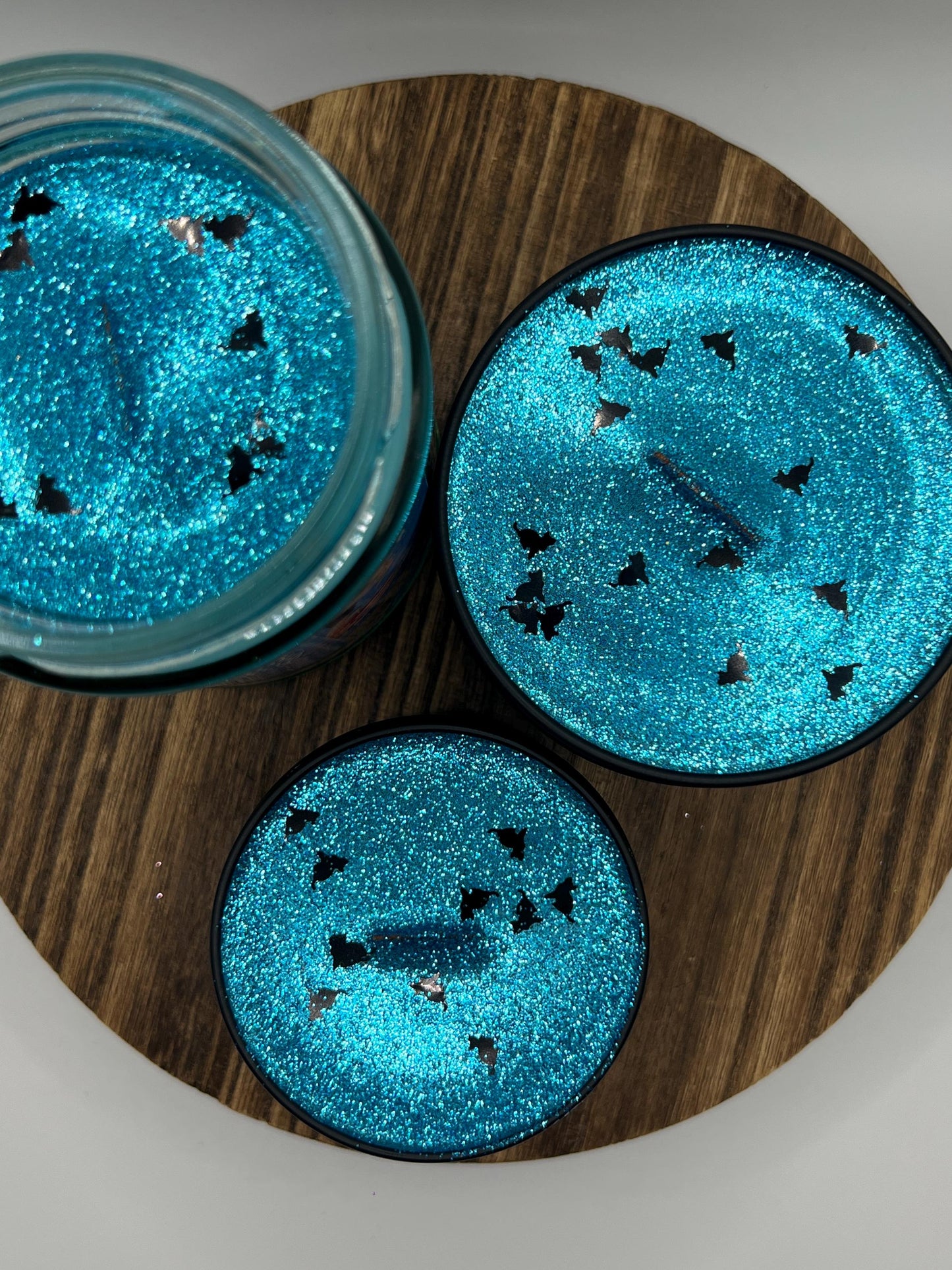 Reading Smut makes my kitty purr