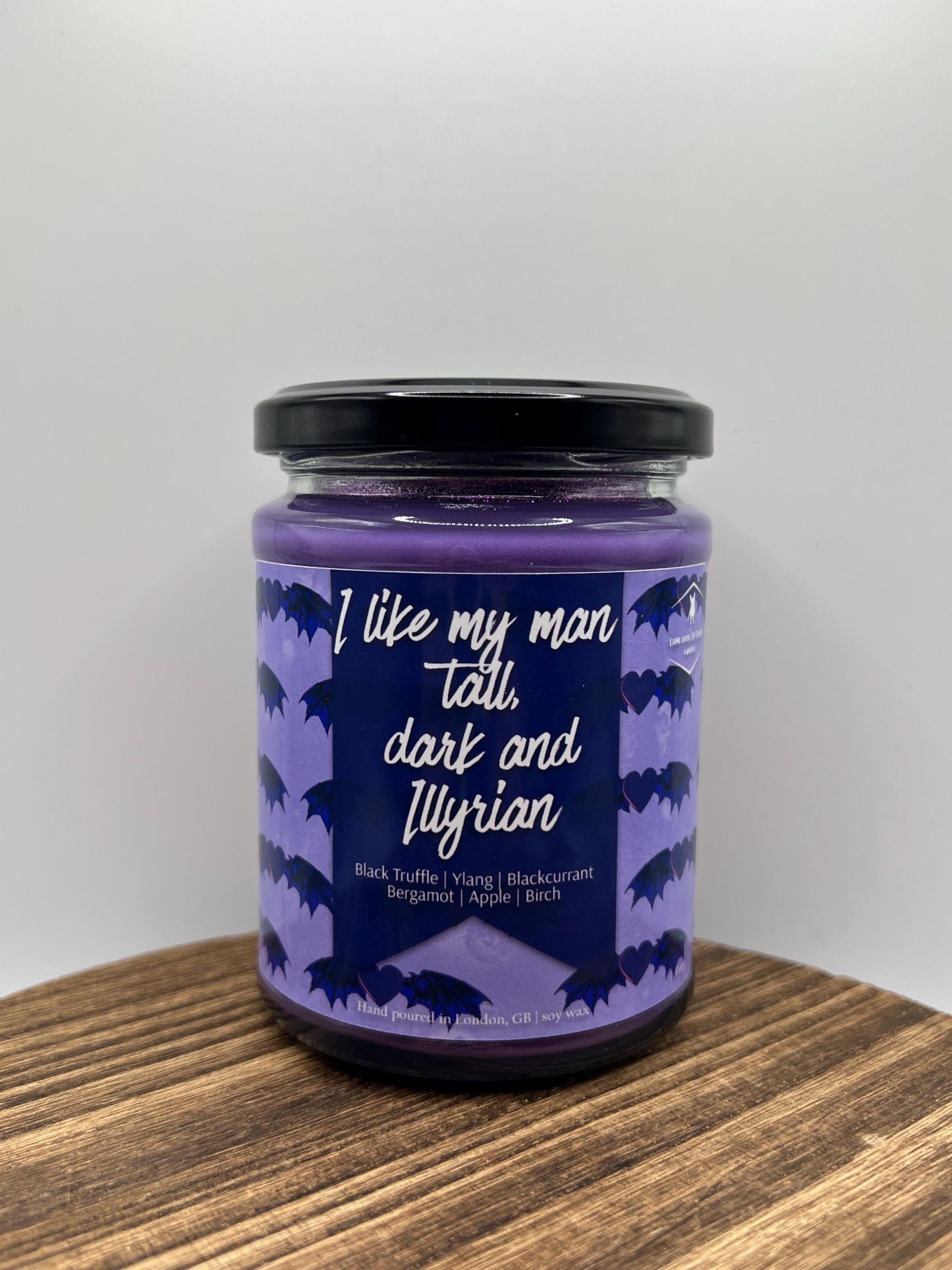 I like my man tall, dark and Illyrian